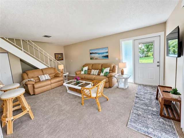 5840 Vancouver Cir 2, Fort Myers, Florida 33907