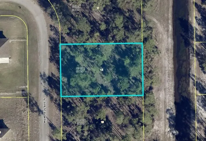 935 Memphis Ave S, Lehigh Acres Fl 33974