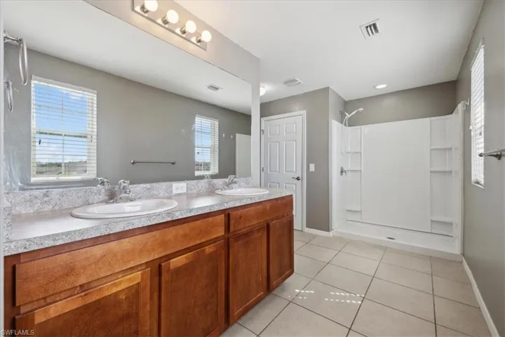 2703 Loreto Ct, Cape Coral, Florida 33909