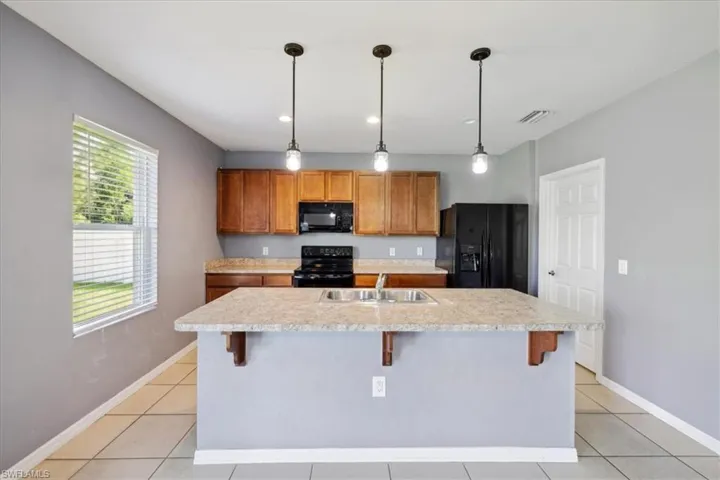 2703 Loreto Ct, Cape Coral, Florida 33909