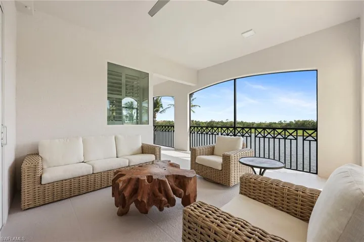 Large, spacious lanai