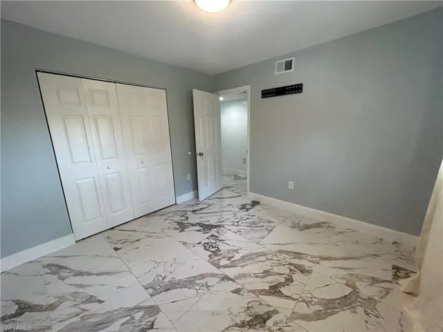 Guest bedroom #1