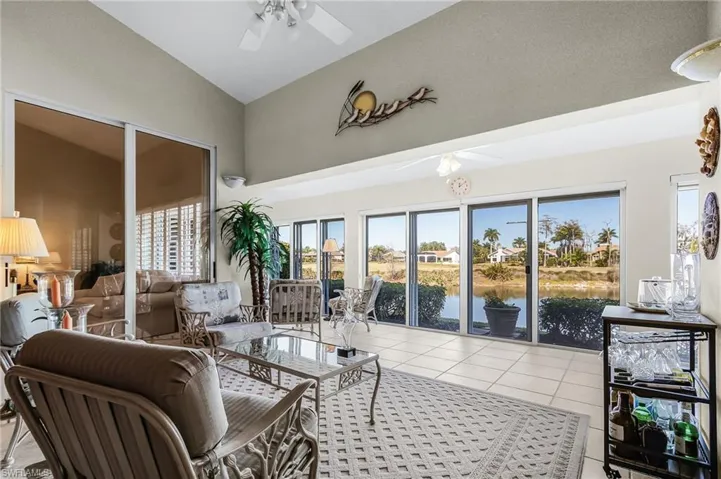 Enjoy all the extra entertaining space in this Florida room with golf course views.