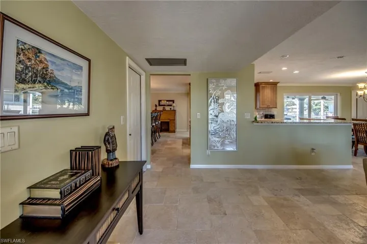 917 Se 43rd Ter, Cape Coral, Florida 33904