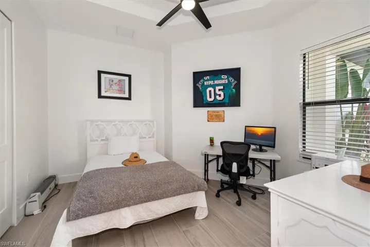4239 Nw 35th St, Cape Coral, Florida 33993