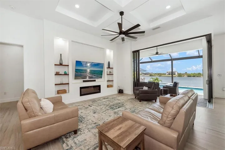 4239 Nw 35th St, Cape Coral, Florida 33993