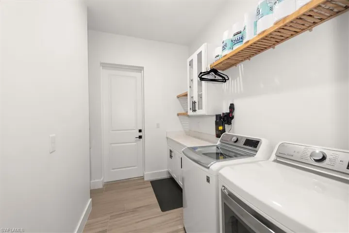 4239 Nw 35th St, Cape Coral, Florida 33993