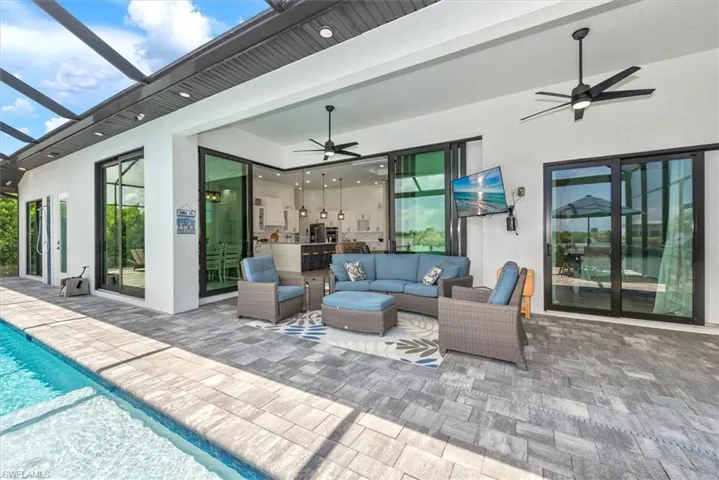 4239 Nw 35th St, Cape Coral, Florida 33993