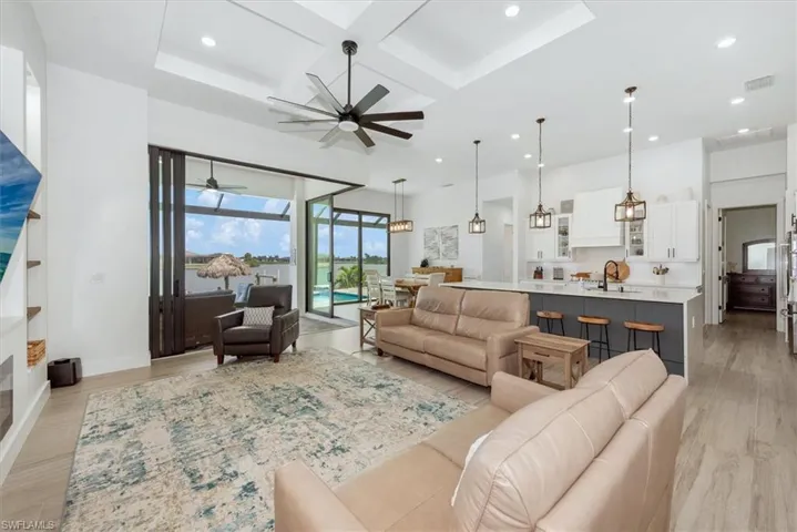 4239 Nw 35th St, Cape Coral, Florida 33993
