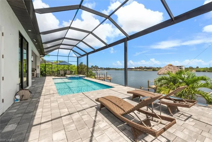 4239 Nw 35th St, Cape Coral, Florida 33993