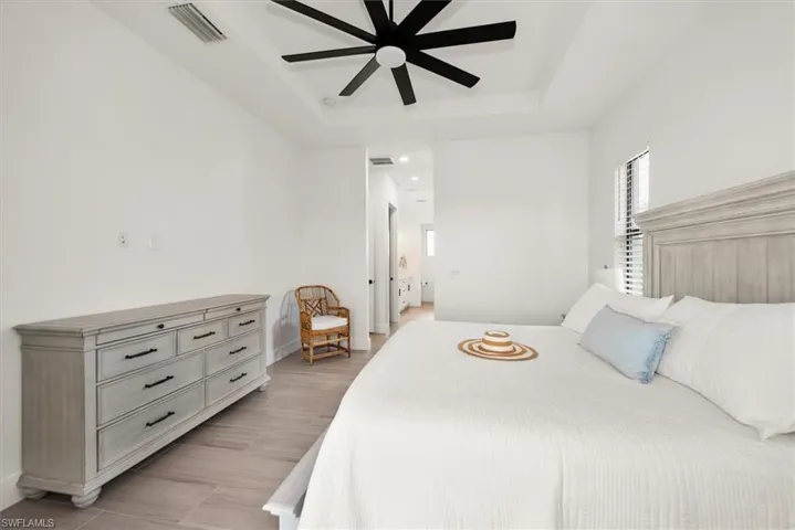 4239 Nw 35th St, Cape Coral, Florida 33993