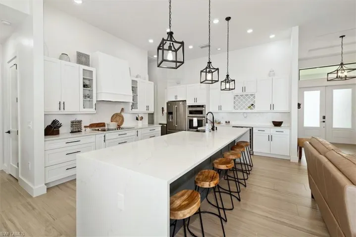 4239 Nw 35th St, Cape Coral, Florida 33993