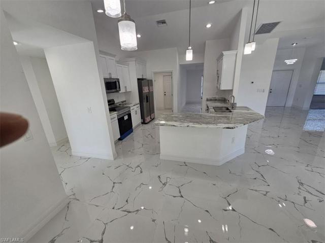 2517 22nd ST W, LEHIGH ACRES FL 33971