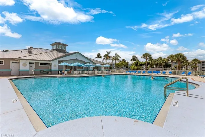 Resort-style Pool