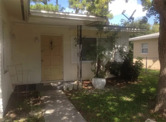 1027 San Remo Ave, Naples, Florida 34104