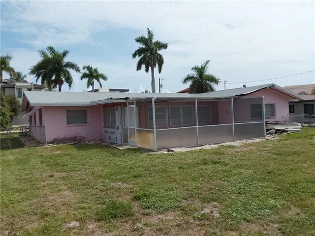 525 Coral Dr, Cape Coral, Florida 33904