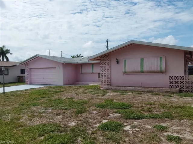 525 Coral Dr, Cape Coral, Florida 33904