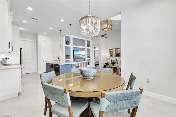 7111 Cayo Coco Ln, Naples, Florida 34113