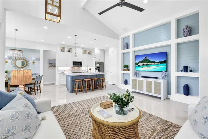 7111 Cayo Coco Ln, Naples, Florida 34113