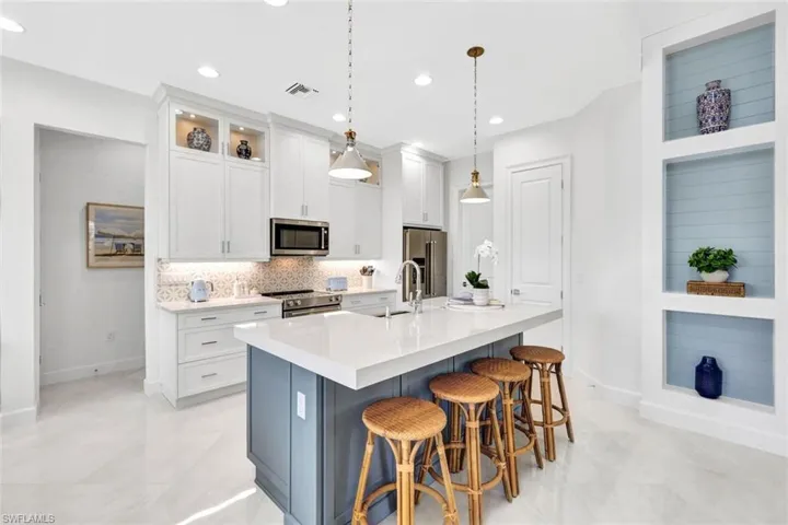 7111 Cayo Coco Ln, Naples, Florida 34113
