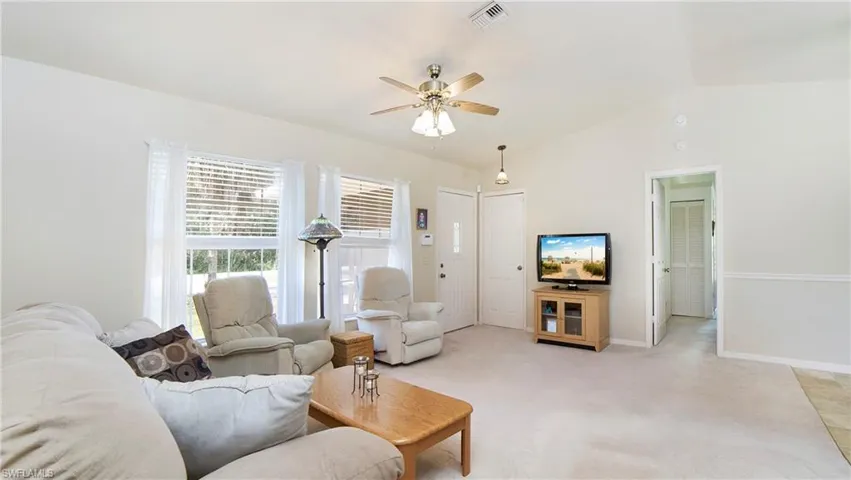 391  22nd NW AVE, Naples, FL 34120