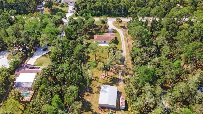 391  22nd NW AVE, Naples, FL 34120
