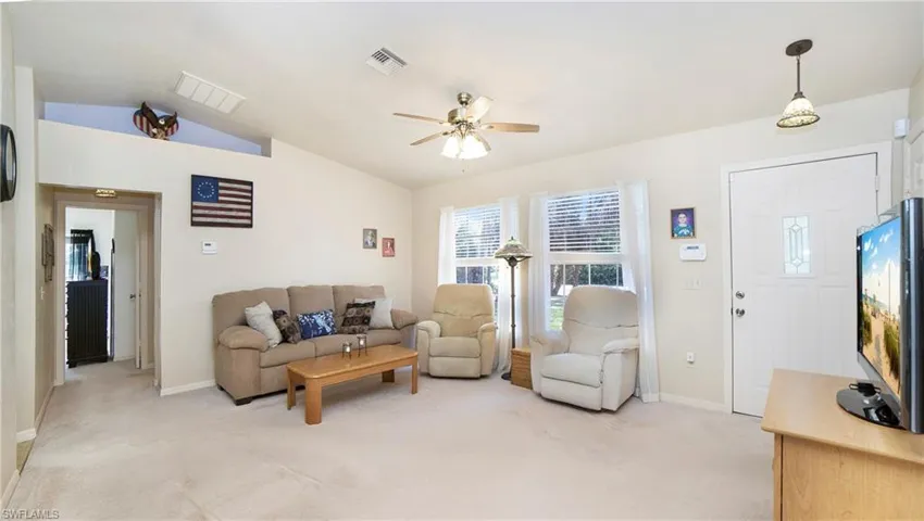 391  22nd NW AVE, Naples, FL 34120