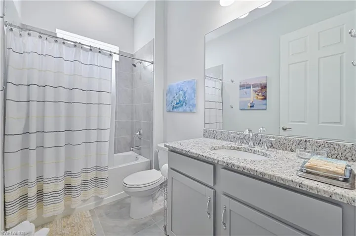 2936 Royal Gardens Ave, Fort Myers, Florida 33916