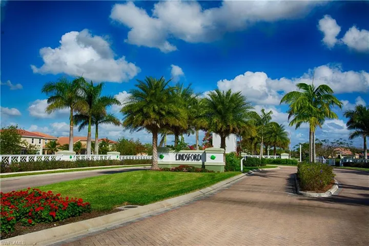 2936 Royal Gardens Ave, Fort Myers, Florida 33916