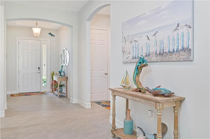 2936 Royal Gardens Ave, Fort Myers, Florida 33916