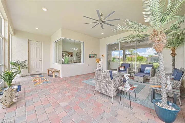 2936 Royal Gardens Ave, Fort Myers, Florida 33916