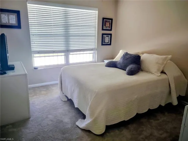 4417 Country Club Blvd B8, Cape Coral, Florida 33904