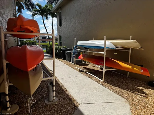 4417 Country Club Blvd B8, Cape Coral, Florida 33904