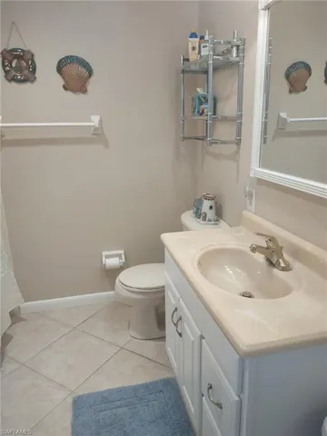 4417 Country Club Blvd B8, Cape Coral, Florida 33904