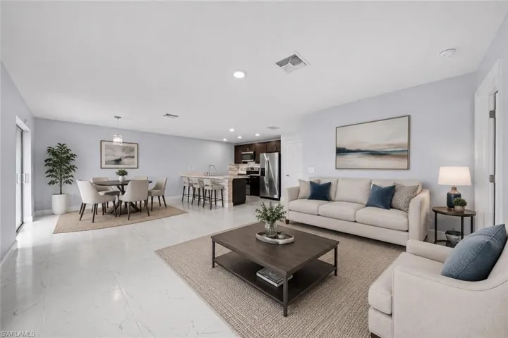 10535  Crossback  LN, Lehigh Acres, FL 33936