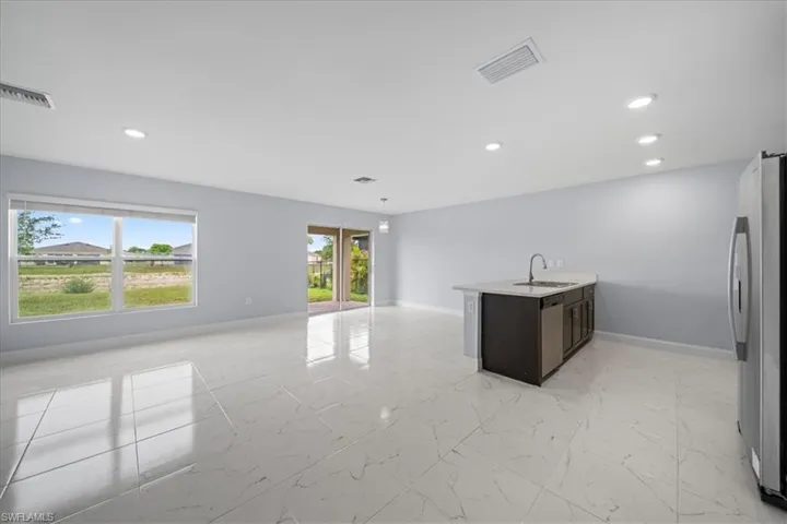 10535 Crossback Ln, Lehigh Acres, Florida 33936