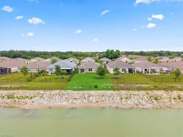 10535  Crossback  LN, Lehigh Acres, FL 33936