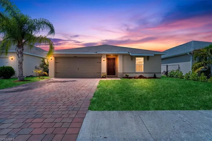 10535  Crossback  LN, Lehigh Acres, FL 33936