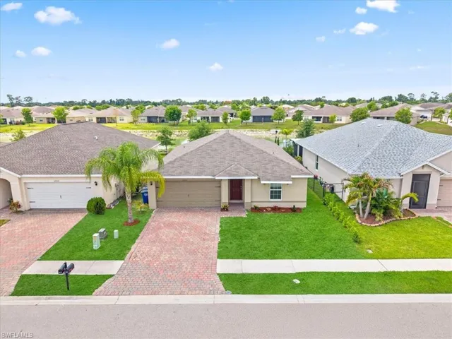 10535 Crossback Ln, Lehigh Acres, Florida 33936