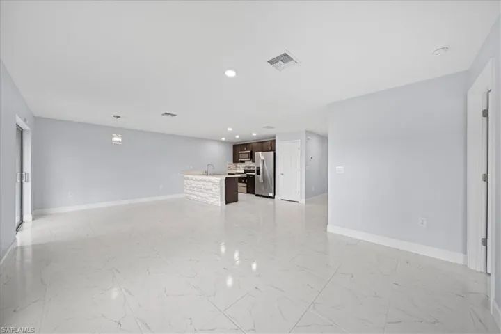 10535 Crossback Ln, Lehigh Acres, Florida 33936