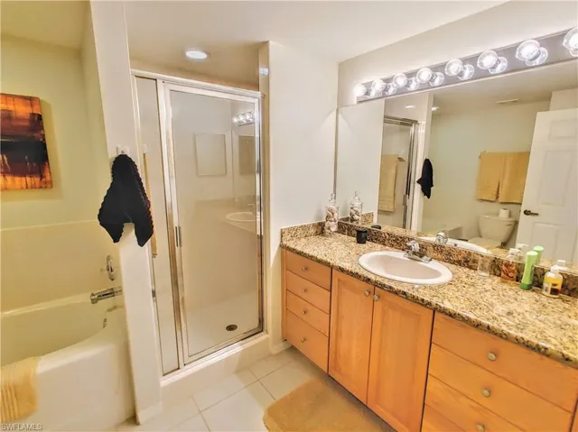 1788 Concordia Lake Cir 2702, Cape Coral, Florida 33909