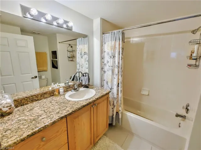 1788 Concordia Lake Cir 2702, Cape Coral, Florida 33909