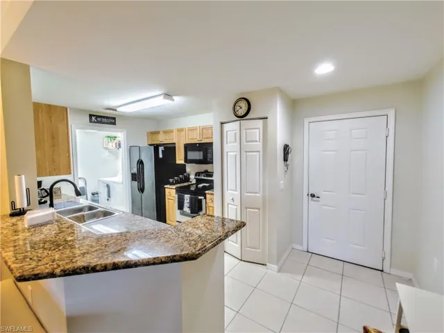 1788 Concordia Lake Cir 2702, Cape Coral, Florida 33909