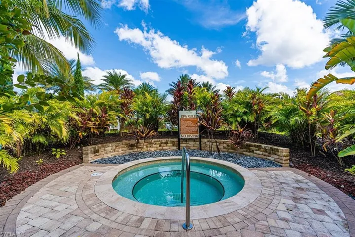 9419 Benvenuto Ct 204, Naples, Florida 34119