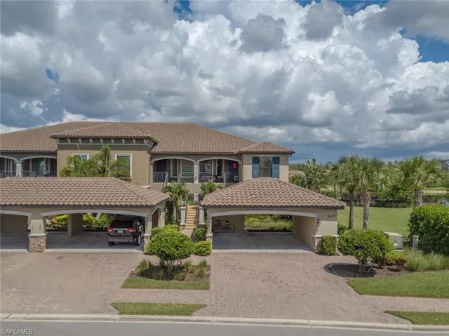 9419 Benvenuto Ct 204, Naples, Florida 34119