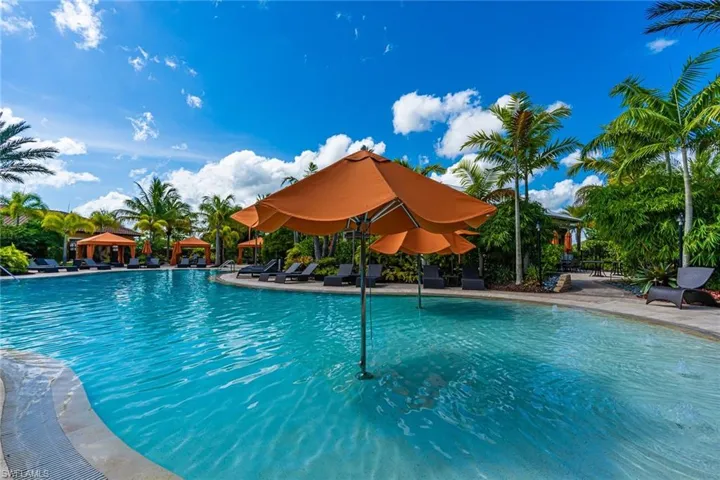 9419 Benvenuto Ct 204, Naples, Florida 34119