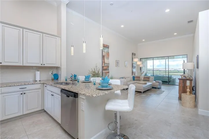 9419 Benvenuto Ct 204, Naples, Florida 34119