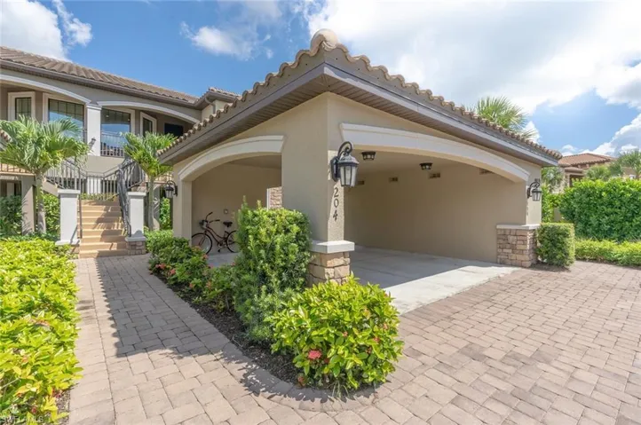 9419 Benvenuto Ct 204, Naples, Florida 34119