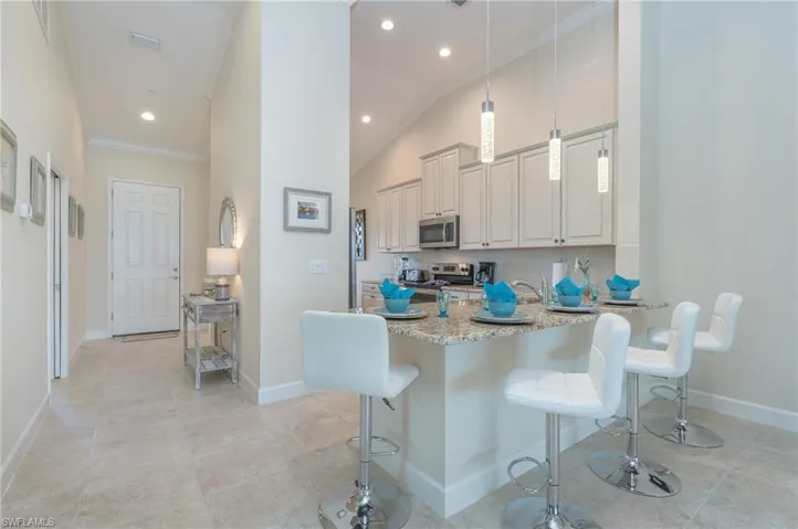9419 Benvenuto Ct 204, Naples, Florida 34119