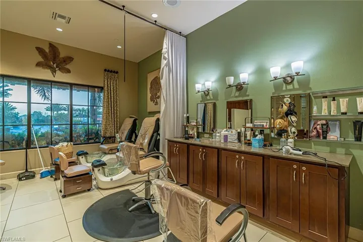9419 Benvenuto Ct 204, Naples, Florida 34119